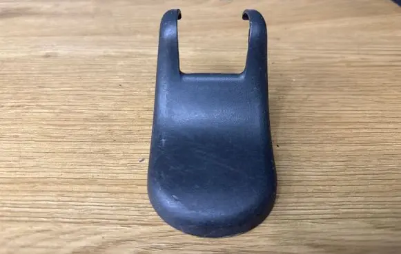 Toyota Auris 150 Rear seat rail trim cover 7169102010