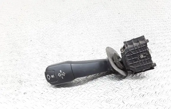 BMW 3 E46 Indicator stalk SAEQB92