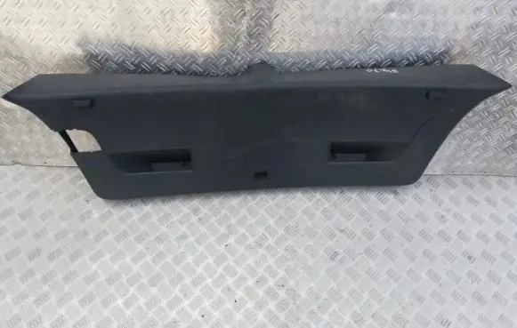 Volkswagen Golf V Other trunk/boot trim element 1k6867657