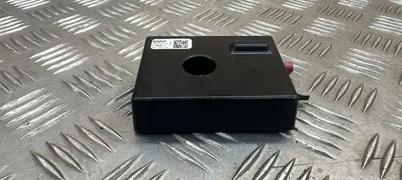 BMW i3 Aerial antenna amplifier 932573502 9325735 21889810