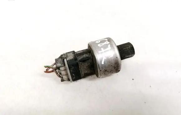 Audi A6 S6 C5 4B Air conditioning (A/C) pressure sensor 90506752 280447