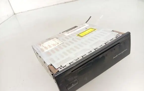 Audi A4 S4 B7 8E 8H Navigation unit CD/DVD player 4B0919887E
