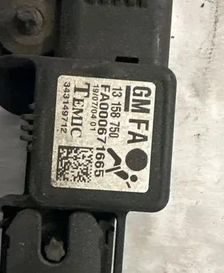 Opel Zafira B Airbag deployment crash/impact sensor 13158750 343149712 FA000671665
