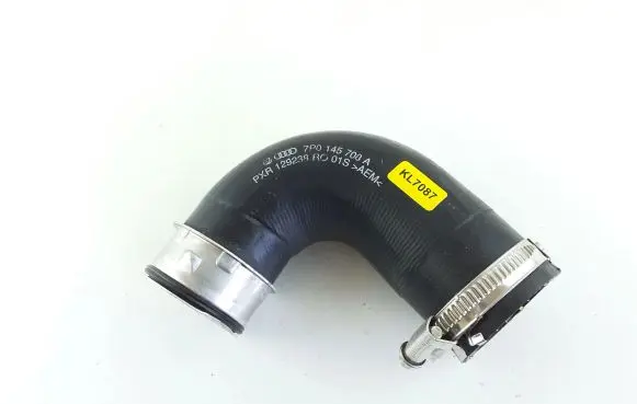 Audi Q7 4L Intercooler hose/pipe 7P0145708A KL7087