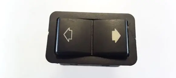 BMW 5 E39 Electric window control switch 8368974