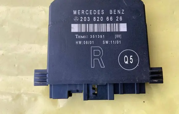Mercedes-Benz C W203 Door control unit/module A2038206626 351391