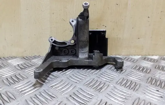 Ford Mondeo MK IV Fuel pump bracket AV6Q9B470BB