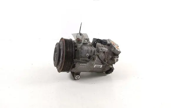 Renault Kadjar Air conditioning (A/C) compressor (pump) 926004EB0A