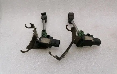 Porsche 911 991 Rear air suspension level height sensor 99163138100
