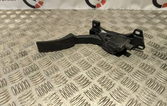 Jeep Grand Cherokee Accelerator throttle pedal 52124785AF