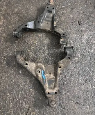 Mercedes-Benz Sprinter W906 Front lower control arm/wishbone