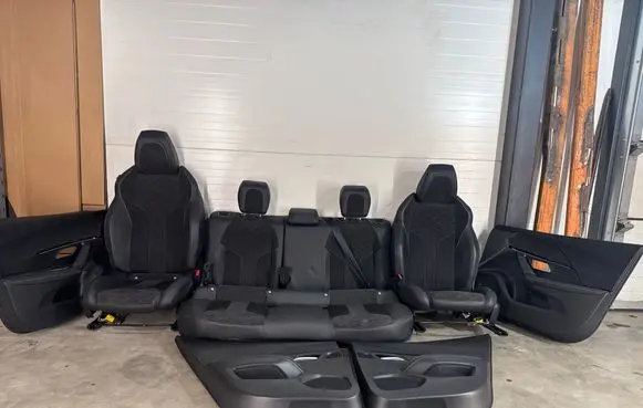 Peugeot 2008 II Seat set 