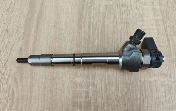Fuel injector