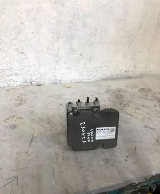 Volvo XC40 ABS Pump 2265106582