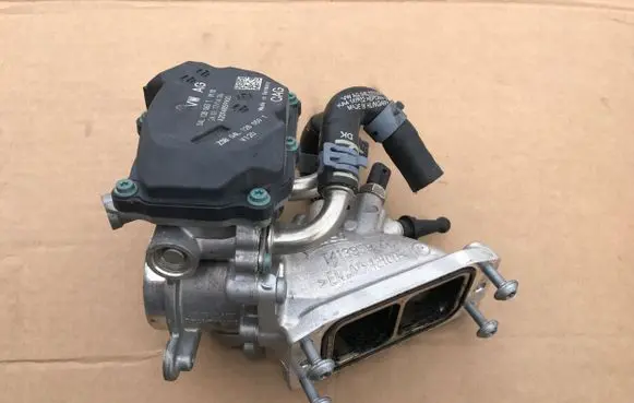 Audi A3 S3 8V Throttle valve 04L128063T