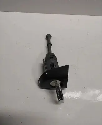 Citroen C4 Grand Picasso Front door lock (next to the handle) 