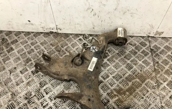 Land Rover Discovery 3 - LR3 Rear upper control arm/wishbone