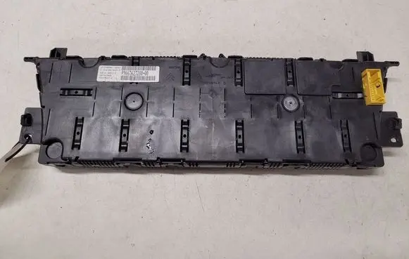 Citroen C4 I Picasso Speedometer (instrument cluster) P966362328000 281191072 NS0138267Q