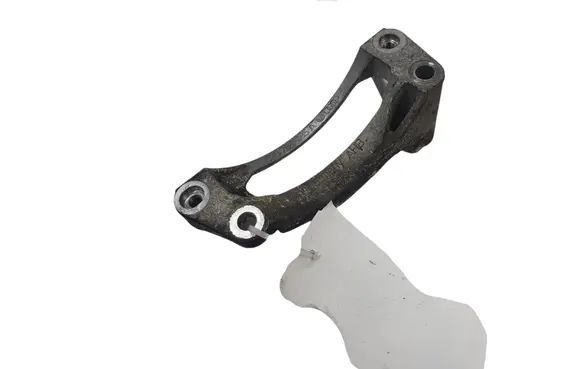 Volkswagen Touareg I A/C compressor mount bracket 070260885A