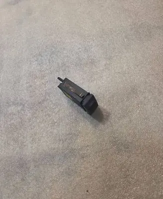 Audi A8 S8 D2 4D Windscreen/window heater switch 4D0941503