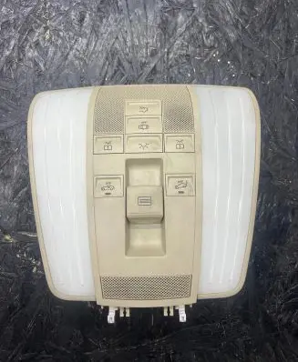 Mercedes-Benz E W212 Front seat light A2129060300 A2129029502 A2129003506