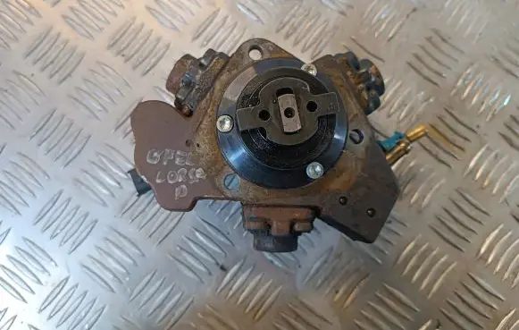 Opel Corsa D Fuel injection high pressure pump 55575157 02003892120 56575157