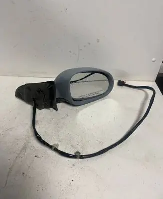 Volkswagen Golf V Front door electric wing mirror E11026358