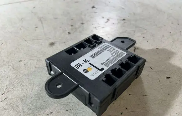 Maserati Ghibli Door control unit/module 52851641AC P52851641AC A2C7378710300