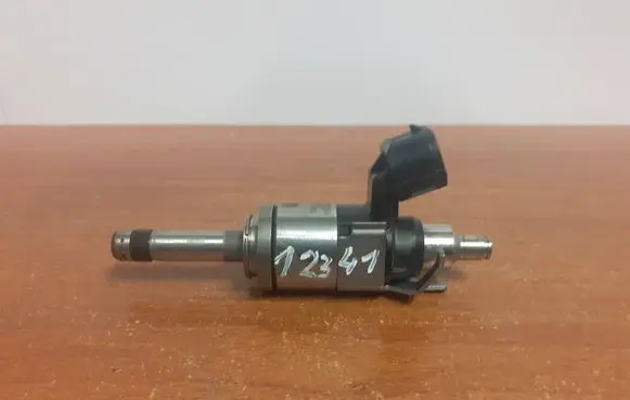 Mazda CX-5 II Fuel injector 12U22-01850 PYFA13250A