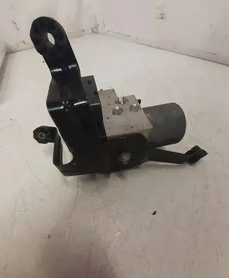 BMW X5 F15 Armrest 105070381C