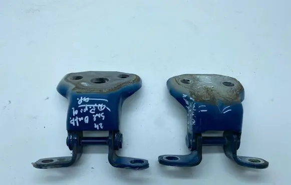 Subaru Outback (BT) Front door hinge set 60079AN000 60079AG00B