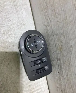 Opel Crossland X Light switch 39132265