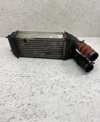 Citroen C4 Cactus Intercooler radiator 9803900780