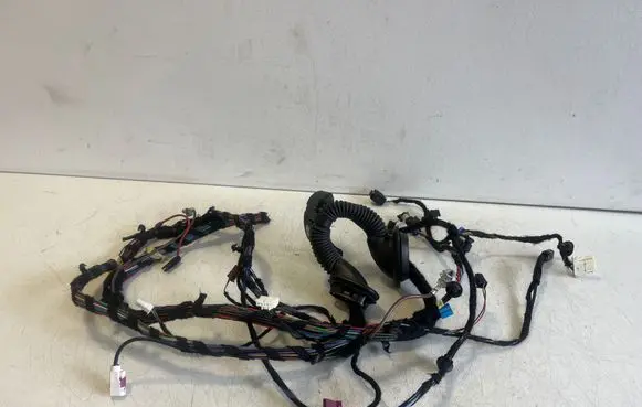 Mercedes-Benz EQC Tailgate/trunk wiring harness