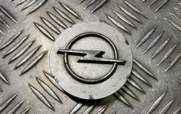 Opel Vectra C Original wheel cap 09179670 09179671 13117071