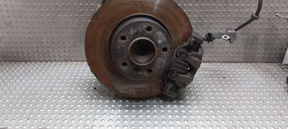 BMW 1 E81 E87 Front wheel hub 6764443