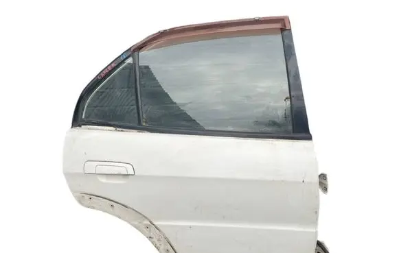 Mitsubishi Lancer Rear door
