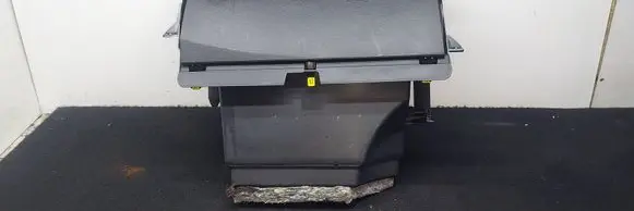 Renault Megane IV Glove box P685005280R