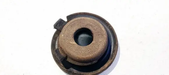 KIA Optima Front coil spring rubber mount 55370c1100 55370-c1100