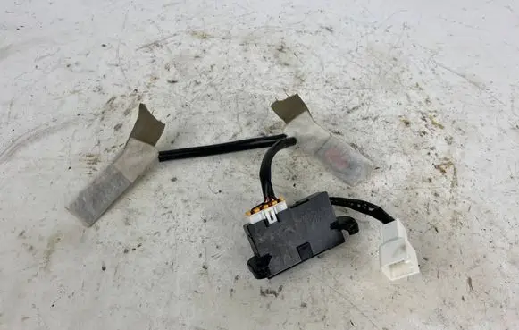 Toyota Mirai Steering wheel heating switch 5591062010