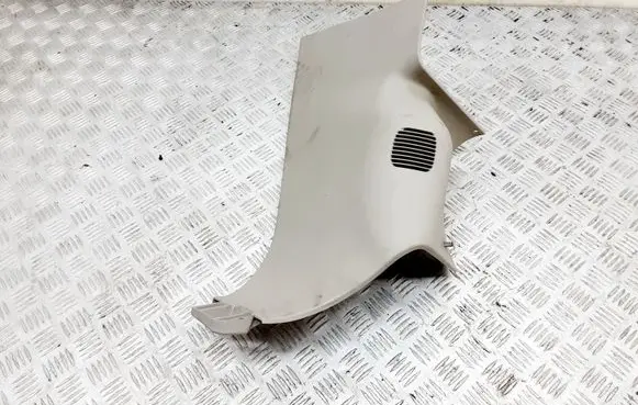 Chrysler Town u0026 Country V (D)pillar trim (top) F1028601A