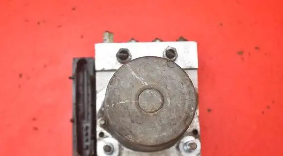 Toyota Avensis T270 ABS Pump 44540-05100