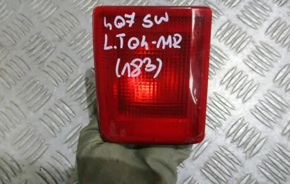 Peugeot 407 Rear/tail lights 9646507480
