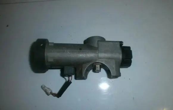Nissan Primera Ignition lock contact 8141