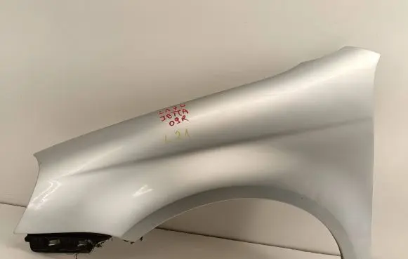 Volkswagen Jetta V Fender