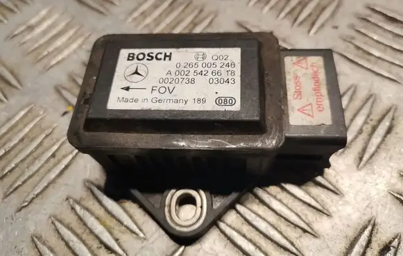 Mercedes-Benz E W211 Yaw turn rate sensor 0025426618