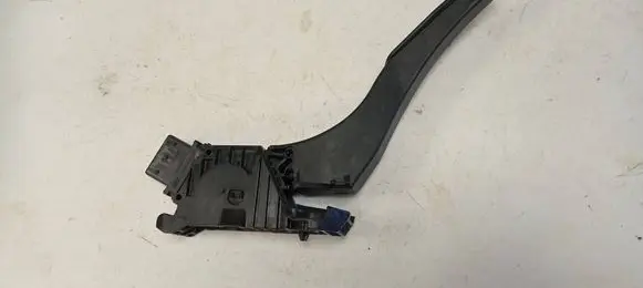 Chrysler Pacifica Accelerator throttle pedal 04581677AB P04581677AB