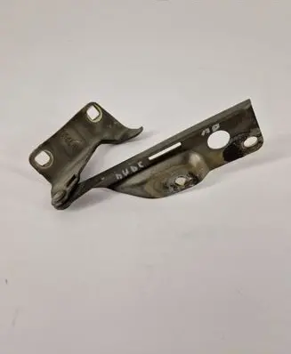 Nissan Pathfinder R51 Engine bonnet/hood hinges 