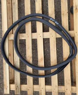 Mercedes-Benz GL X166 Front door rubber seal A1666970051