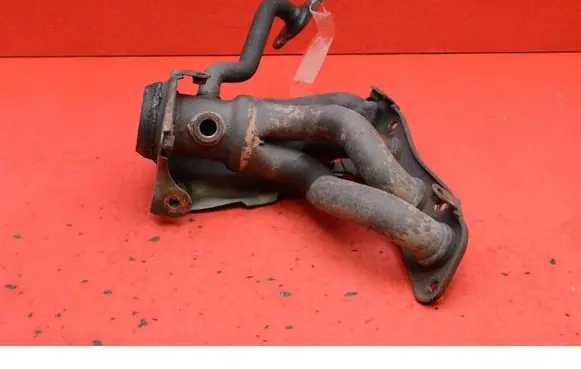Toyota Auris E180 Exhaust manifold 